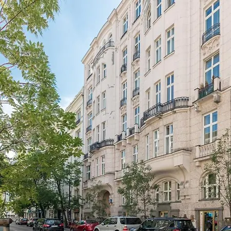 Luxury 76 By Bookinghost